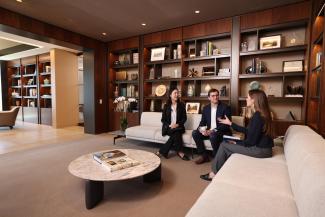 parallax_jenna-pae-alexander-buckfire-riley-wilson_ny_2026_8_4_b-320_rt.jpg